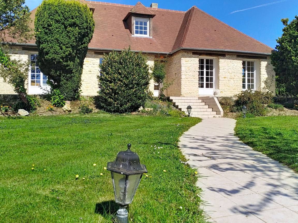 200 M² Maison De Vacances ∙ 4 Chambres ∙ 8 Personnes - Villers-Bocage