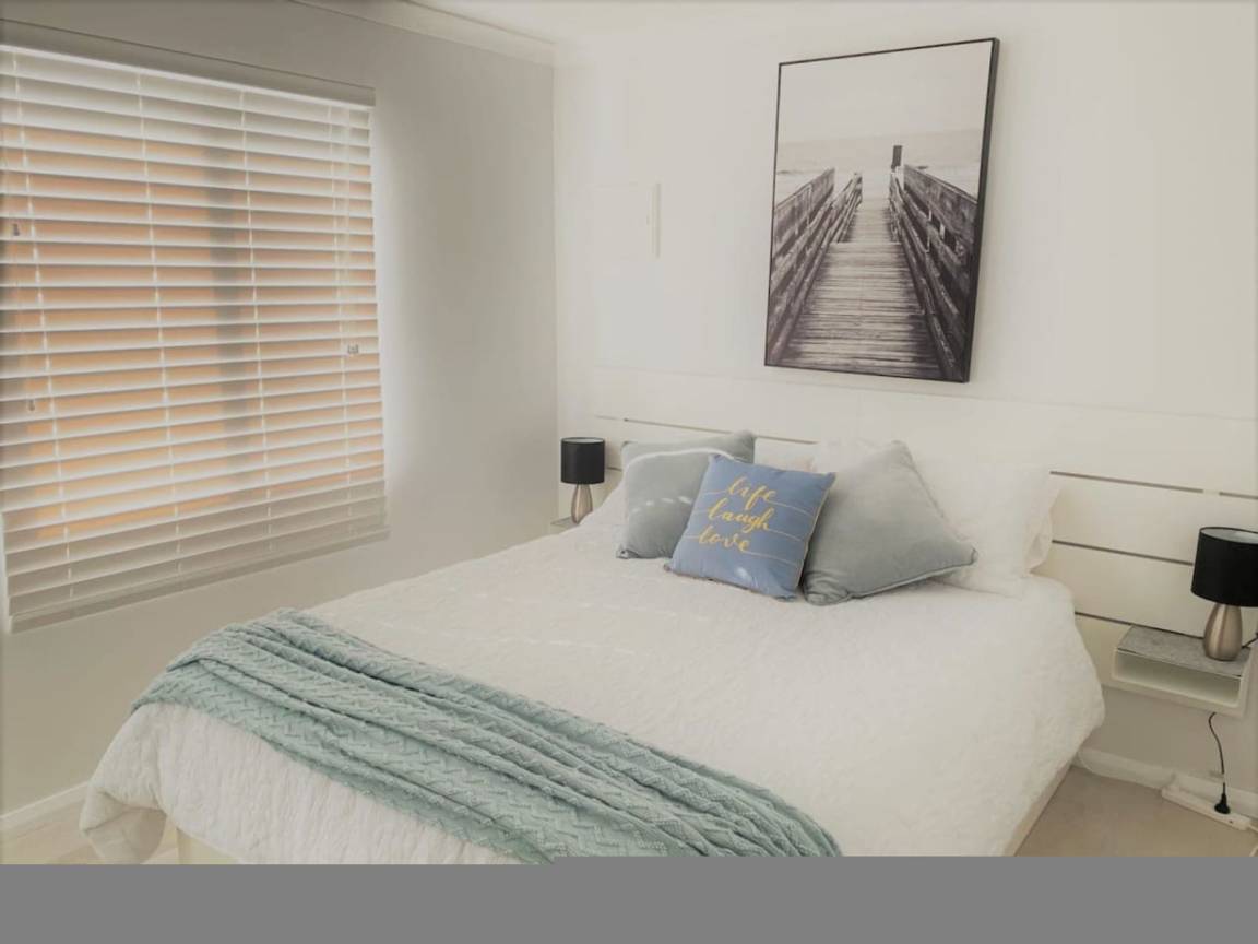 Ferienwohnung ∙ 2 Schlafzimmer ∙ 6 Gäste - Esperance
