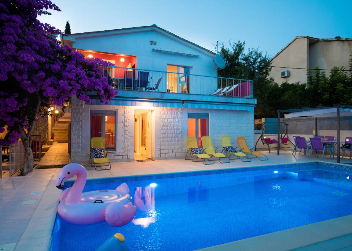 137 M² House ∙ 5 Bedrooms ∙ 13 Guests - Trogir