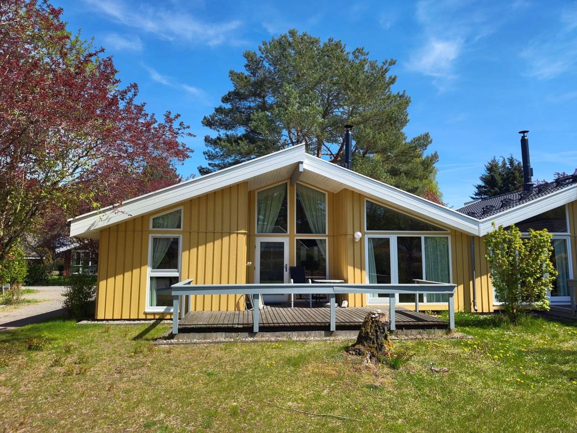 77 M² Ferienhaus ∙ 2 Schlafzimmer ∙ 4 Gäste - Kratzeburg