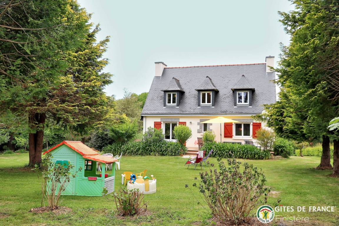 118 m&sup2; G&icirc;te 4 Schlafzimmer 6 G&auml;ste