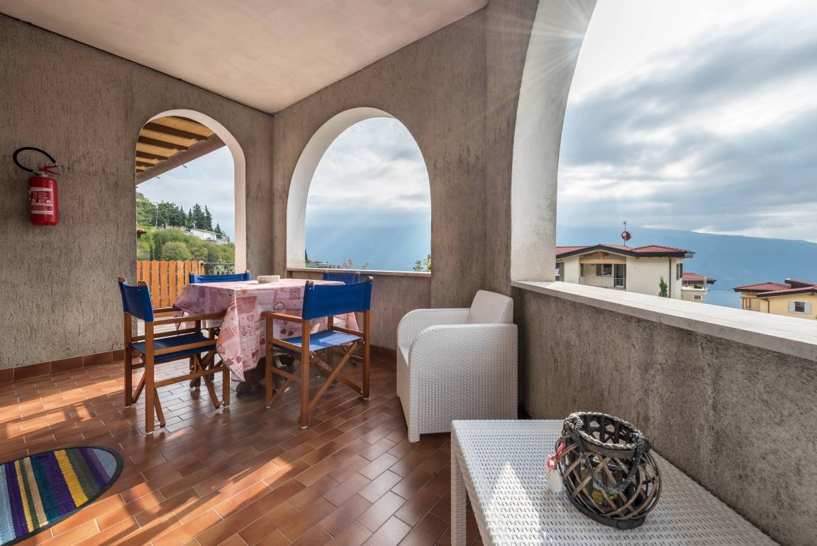50 M² Appartamento Vacanza ∙ 1 Camera Da Letto ∙ 2 Ospiti - Limone Sul Garda