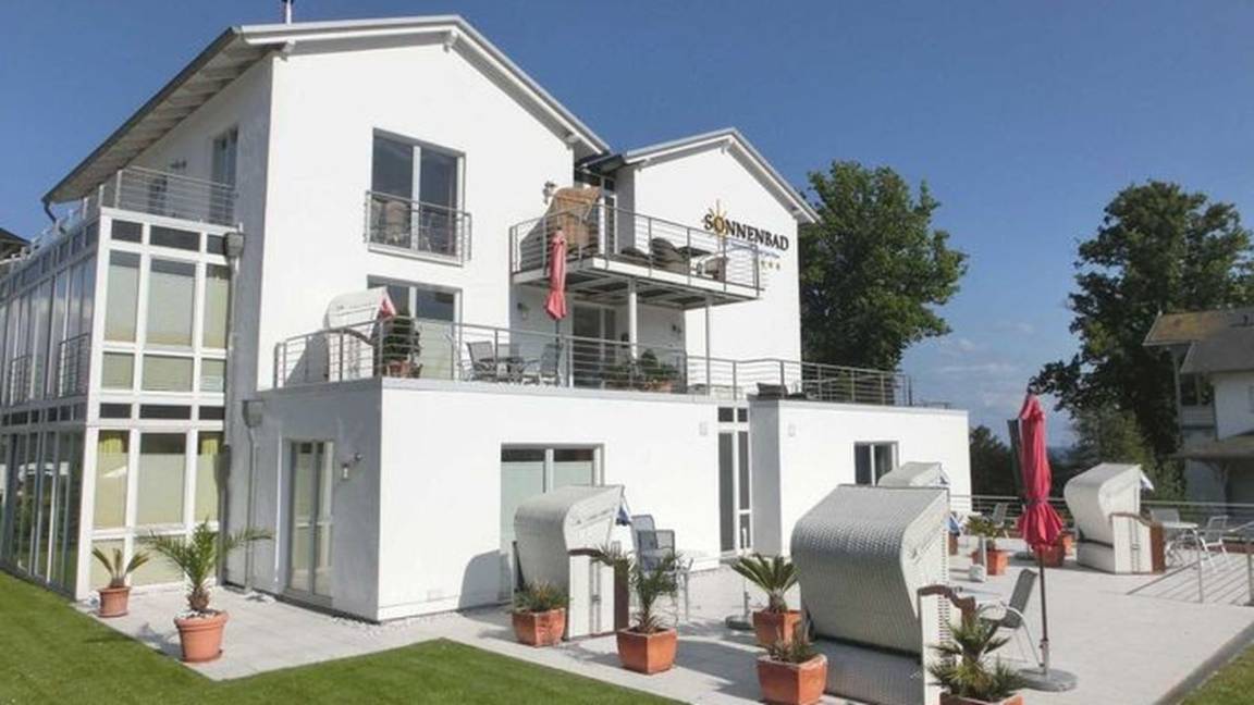 64 M² Ferienwohnung ∙ 1 Schlafzimmer ∙ 4 Gäste - Glowe