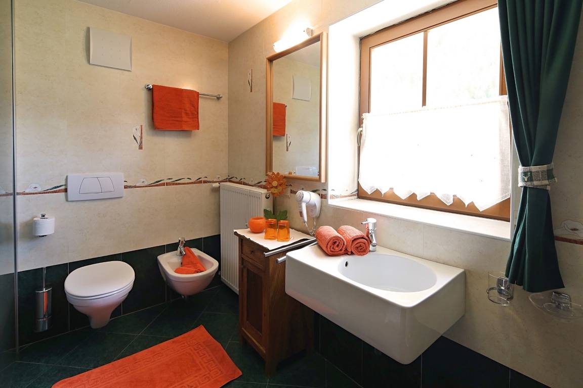 25 m² Gemeinschaftszimmer ∙ 1 Schlafzimmer ∙ 2 Gäste – Bild 4