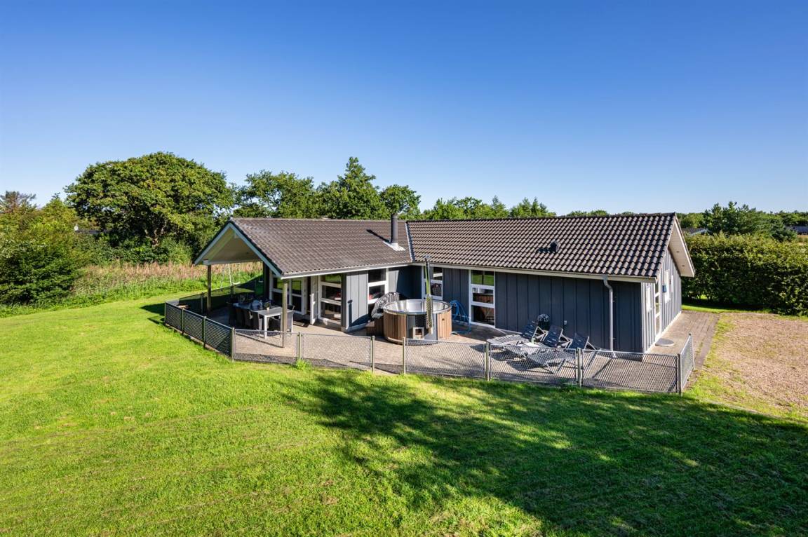 117 m&sup2; Ferienhaus 4 Schlafzimmer 10 G&auml;ste