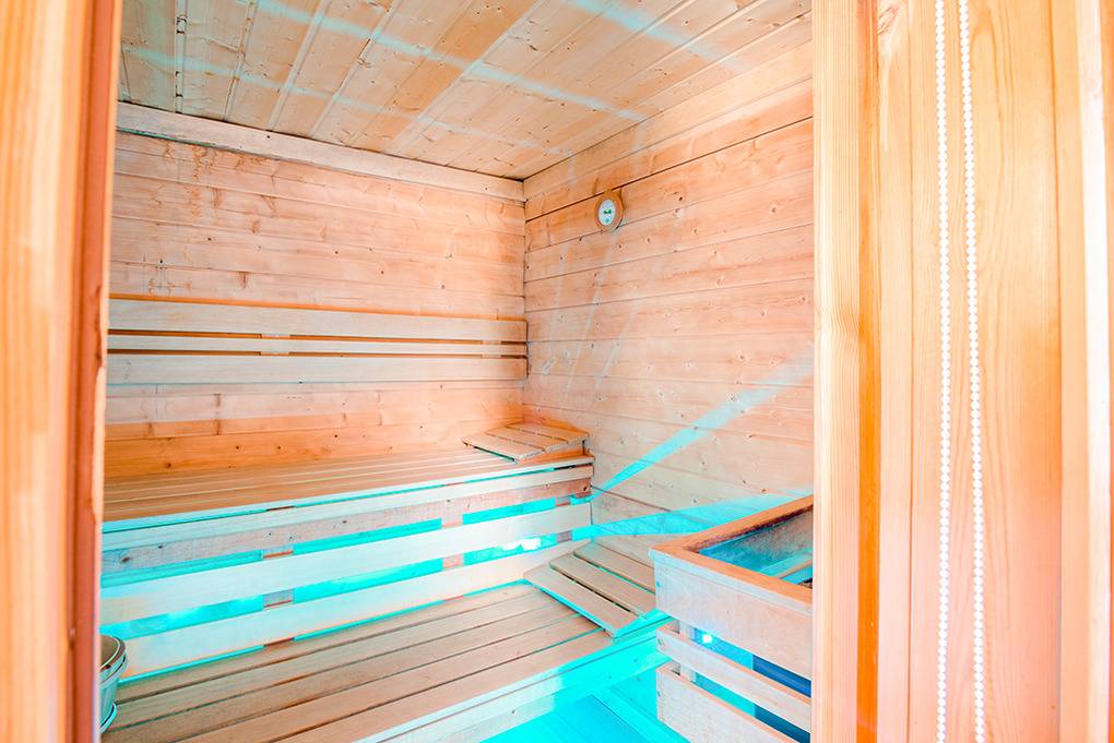 120 m² Ferienhaus ∙ 6 Schlafzimmer ∙ 14 Gäste – Bild 2