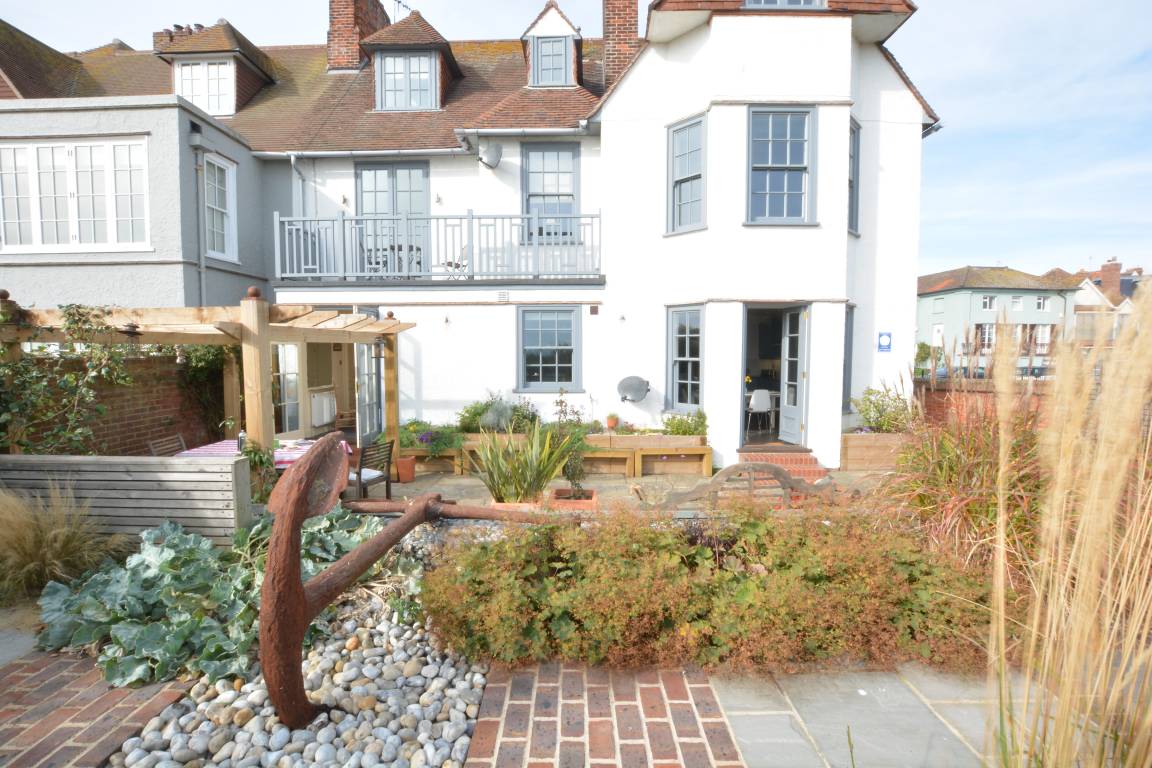 Cottage ∙ 4 Bedrooms ∙ 7 Guests - Aldeburgh