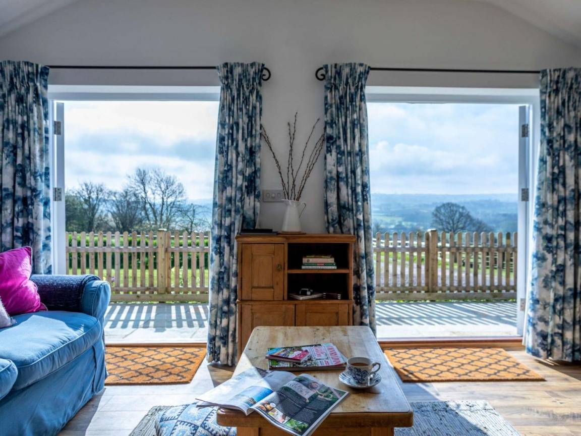 Cottage ∙ 1 Bedroom ∙ 2 Guests - Axminster