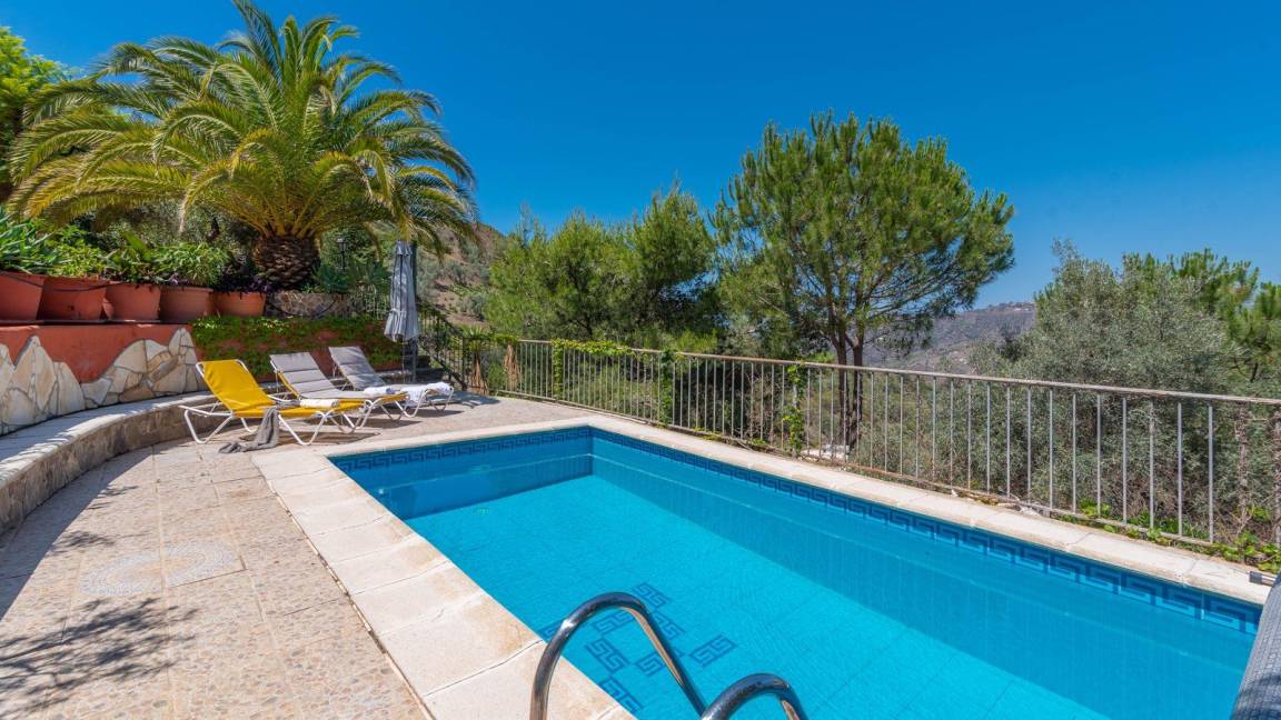 80 M² House ∙ 2 Bedrooms ∙ 4 Guests - Torrox Costa