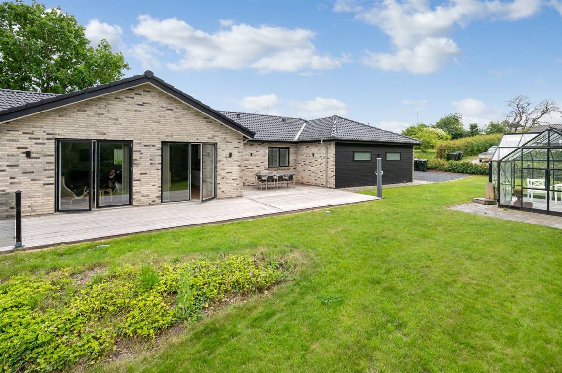 165 m&sup2; Ferienhaus 4 Schlafzimmer 10 G&auml;ste