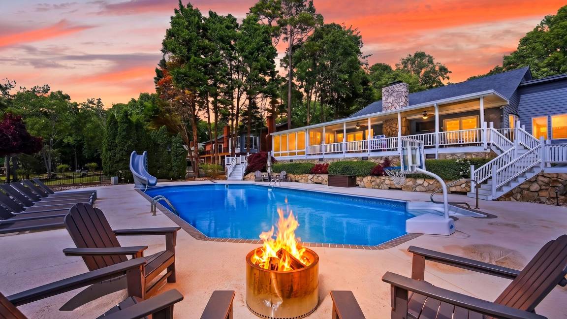 205 M² Villa ∙ 5 Chambres ∙ 15 Personnes - Lake Norman
