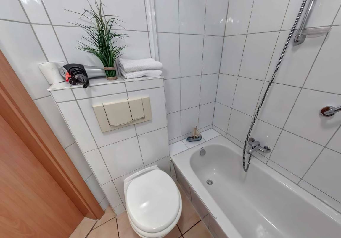 64 m² Ferienwohnung ∙ 2 Schlafzimmer ∙ 5 Gäste – Bild 2