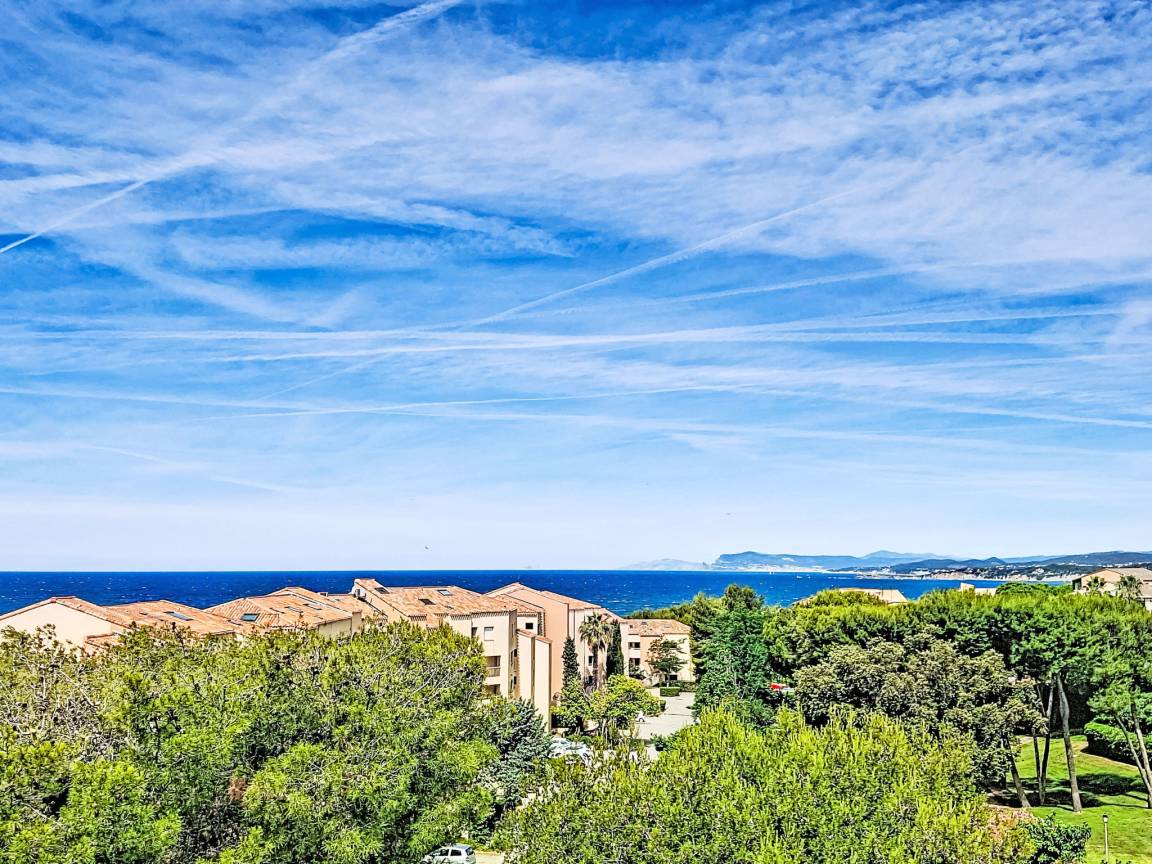 95 M² Appartement ∙ 5 Chambres ∙ 10 Personnes - Bandol
