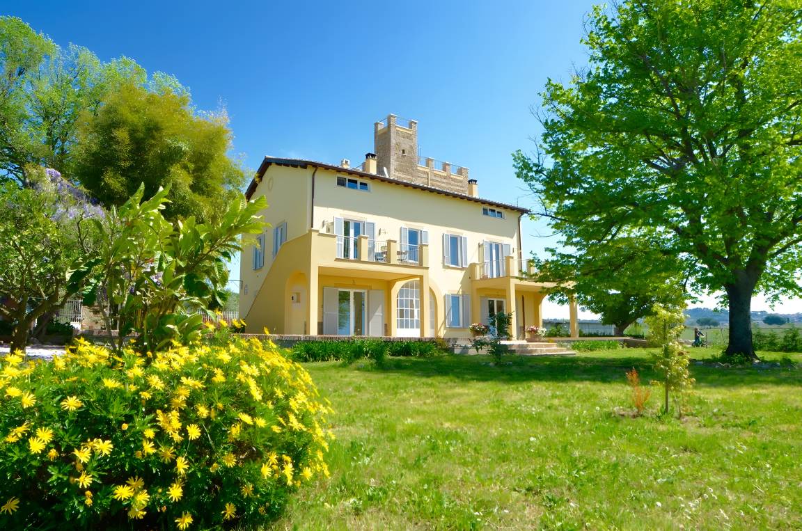 130 M² Villa ∙ 4 Bedrooms ∙ 10 Guests - Marino
