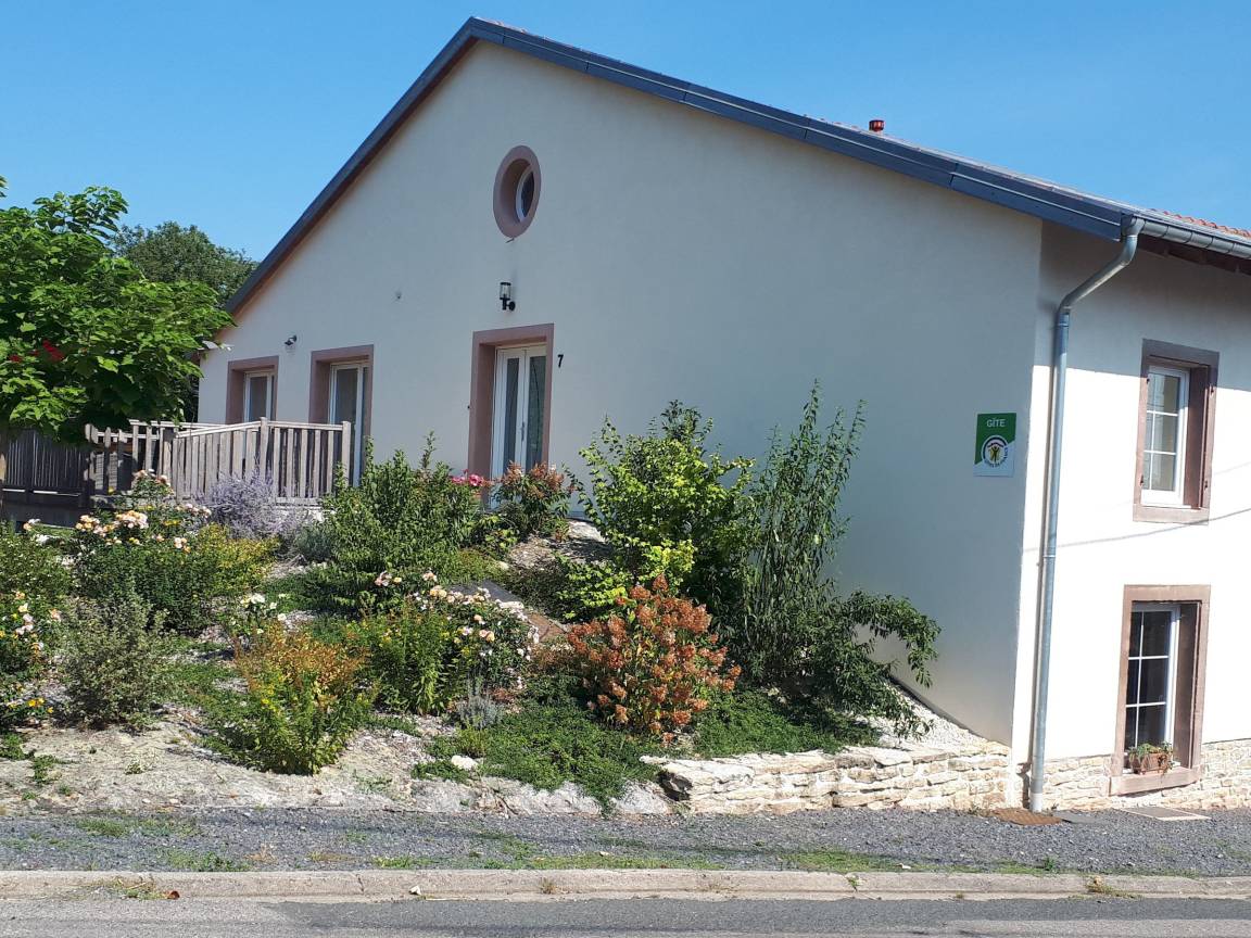 130 M² Cottage ∙ 2 Bedrooms ∙ 4 Guests - Lorraine