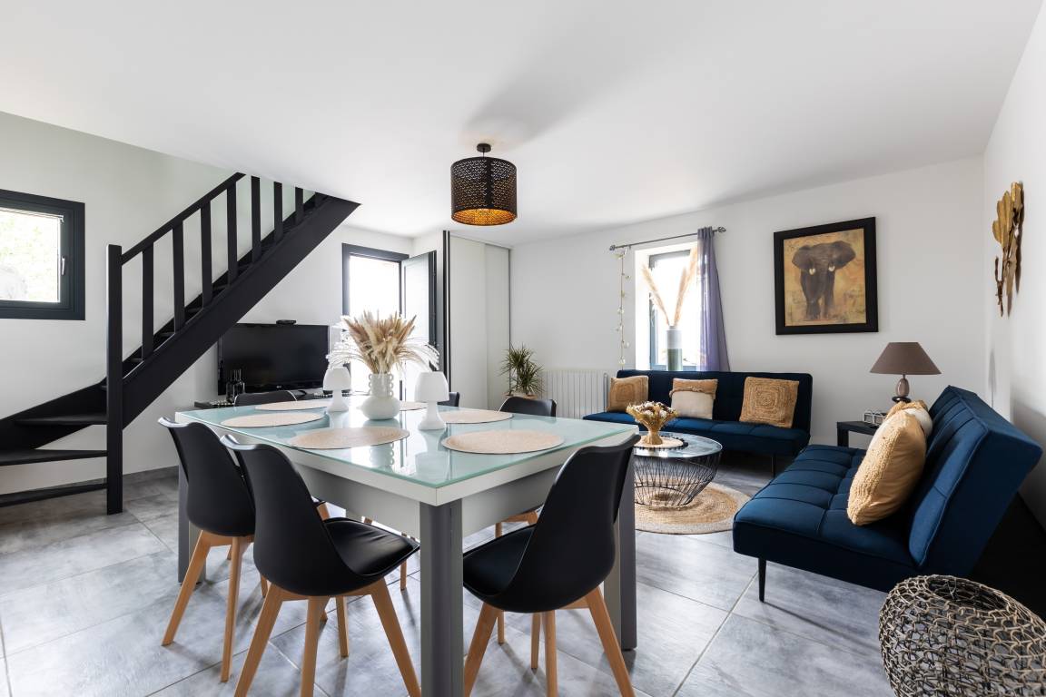 96 M² Maison De Vacances ∙ 3 Chambres ∙ 10 Personnes - Créon
