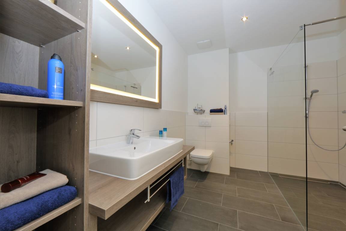 51 m² Ferienwohnung ∙ 1 Schlafzimmer ∙ 2 Gäste – Bild 17