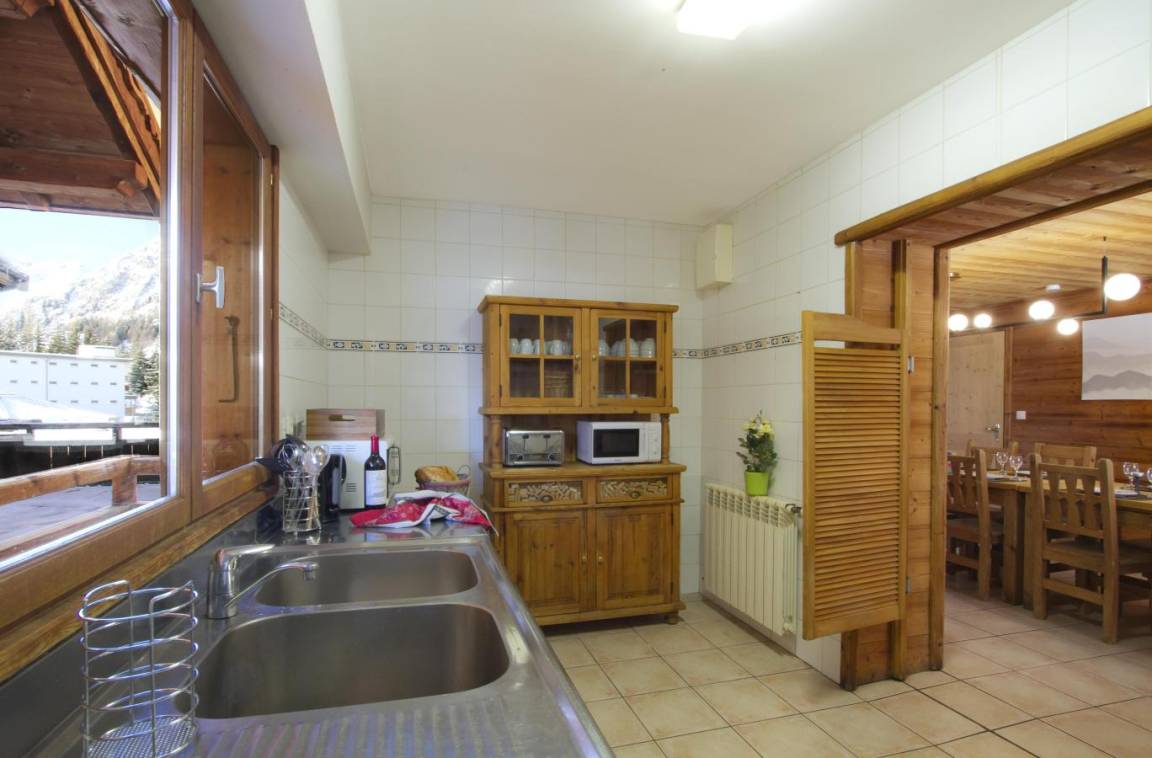 300 m² Chalet ∙ 8 Schlafzimmer ∙ 15 Gäste – Bild 6
