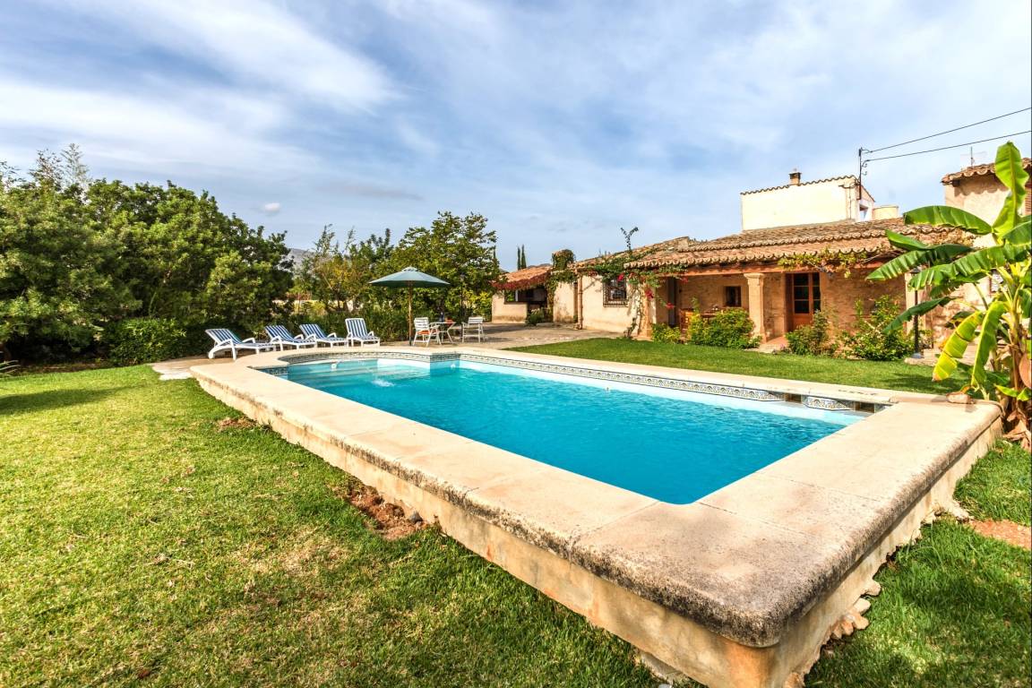 80 M² Villa ∙ 2 Bedrooms ∙ 4 Guests - Pollença
