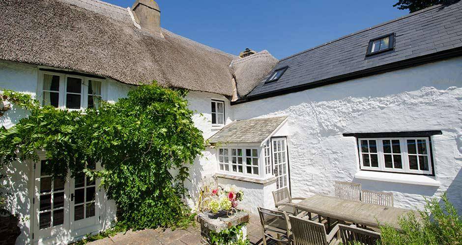 Cottage ∙ 4 Bedrooms ∙ 8 Guests - Croyde