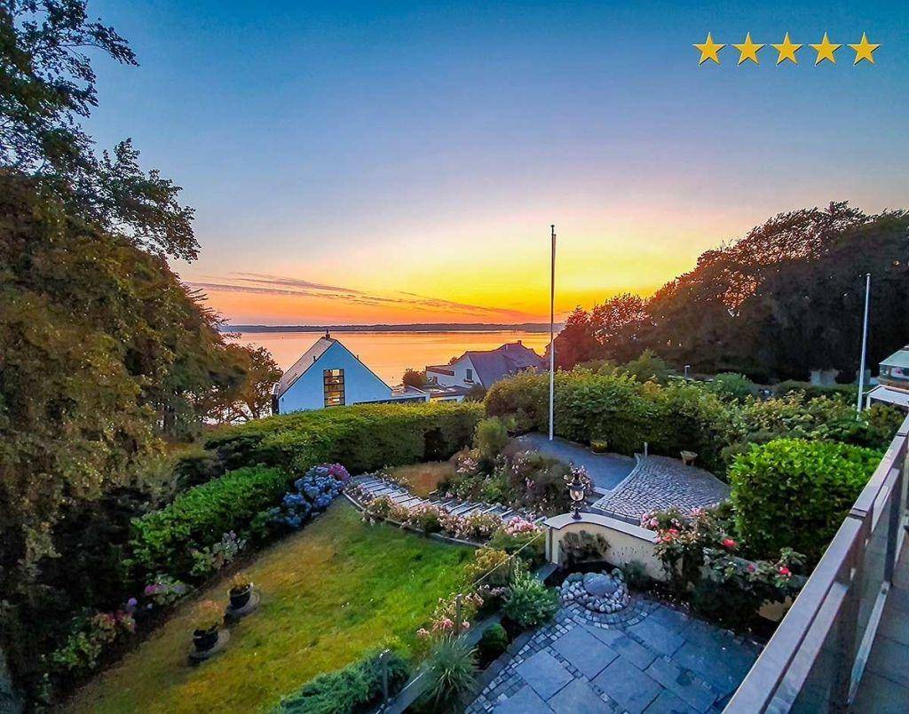 160 M² House ∙ 3 Bedrooms ∙ 6 Guests - Flensburg