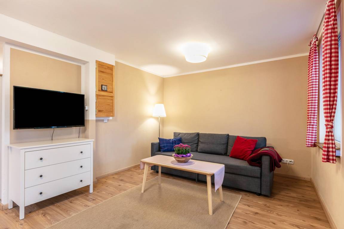 70 M² Ferienwohnung ∙ 1 Schlafzimmer ∙ 4 Gäste - Templin