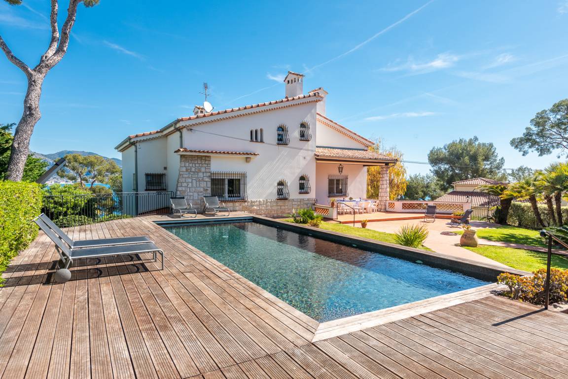 280 M² Villa ∙ 6 Bedrooms ∙ 11 Guests - Roquebrune-Cap-Martin