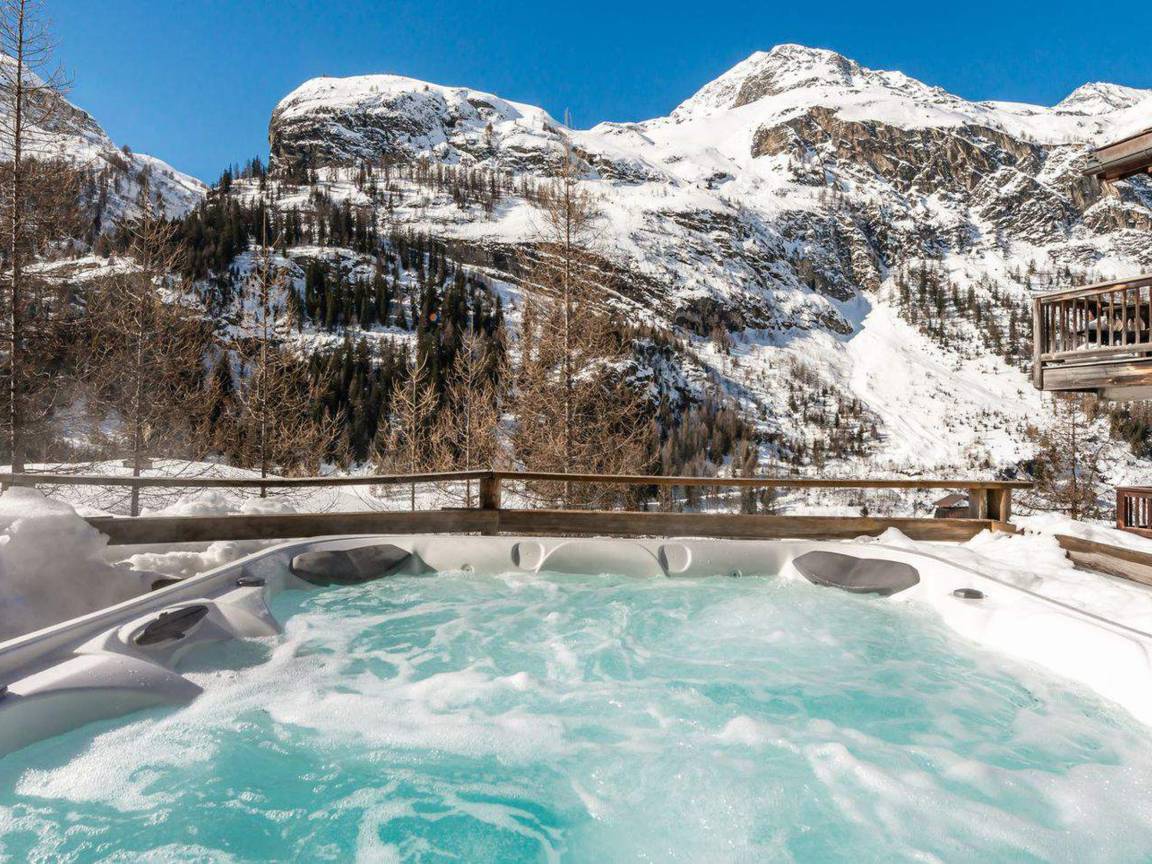 216 M² Chalet ∙ 7 Bedrooms ∙ 15 Guests - Tignes