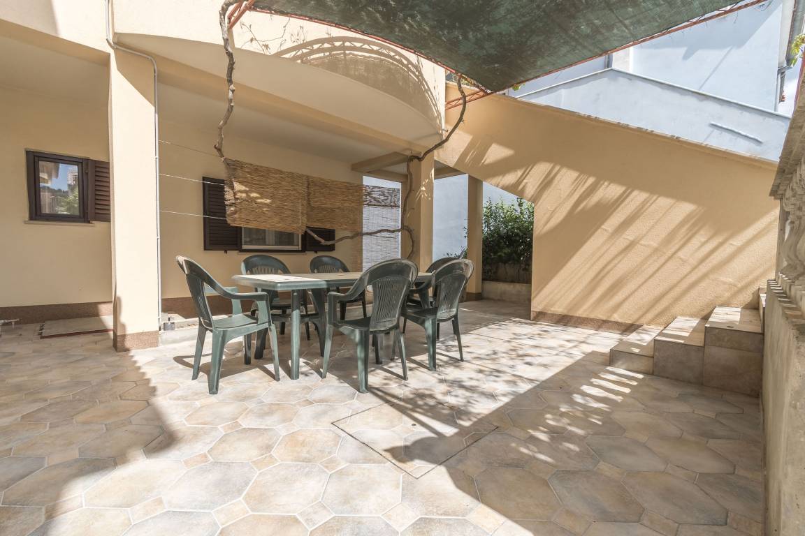 70 M² Apartment ∙ 2 Bedrooms ∙ 5 Guests - Murter