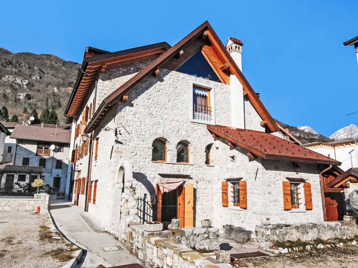 76 M² Apartment ∙ 2 Bedrooms ∙ 5 Guests - Andreis