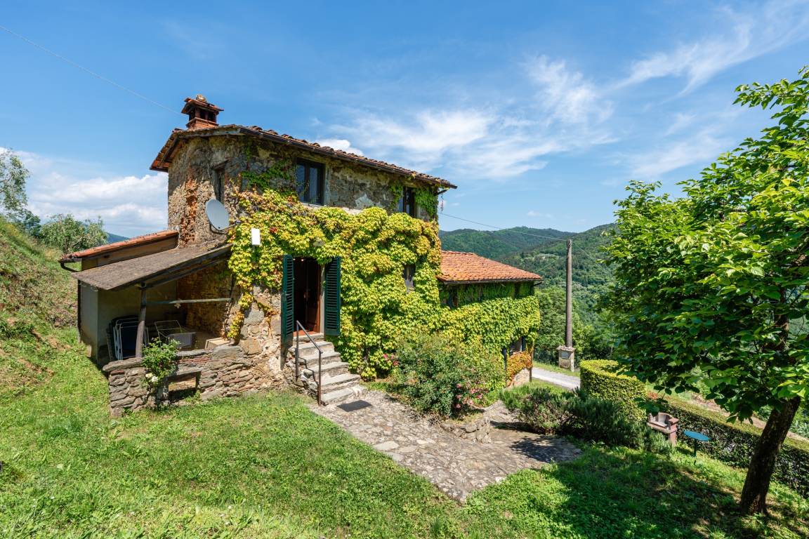 75 M² Ferienwohnung ∙ 2 Schlafzimmer ∙ 4 Gäste - Provinz Pistoia
