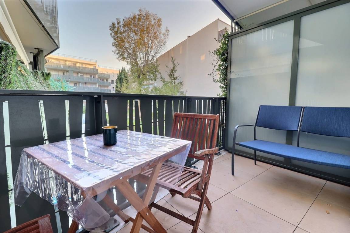 27 M² Apartamento ∙ 1 Habitación ∙ 2 Huéspedes - Marseille