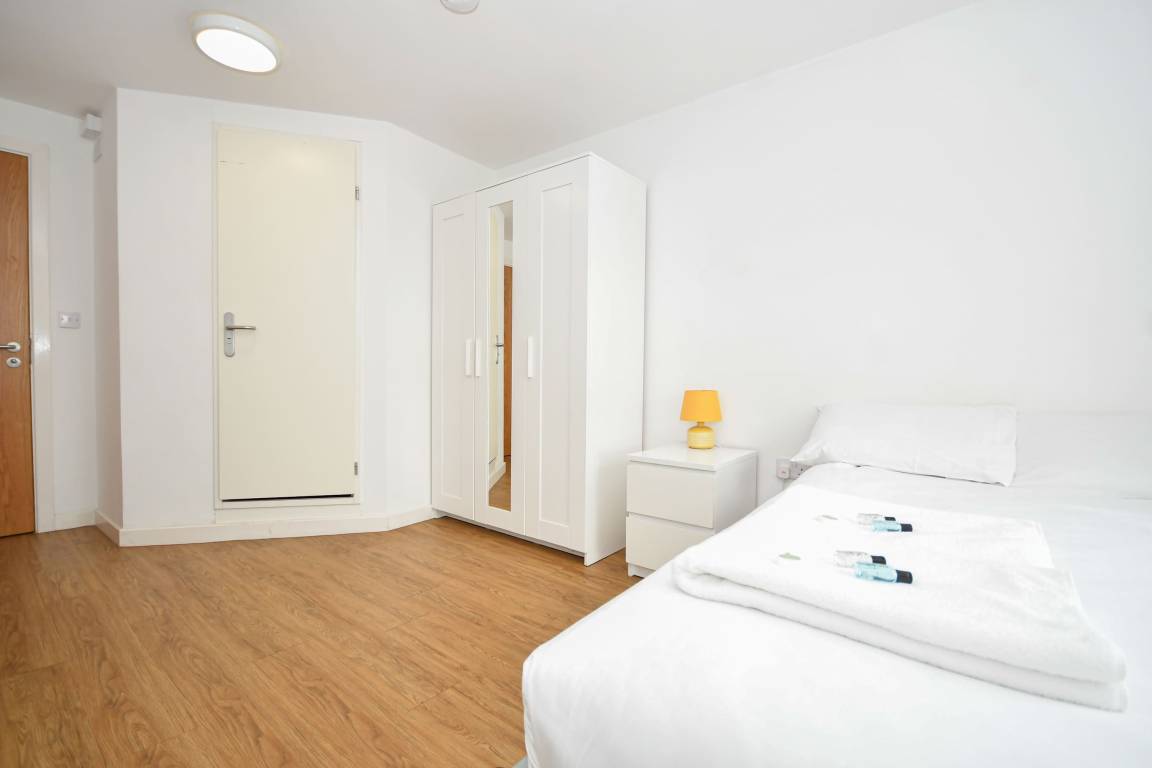 Apartment ∙ 2 Guests - Liverpool