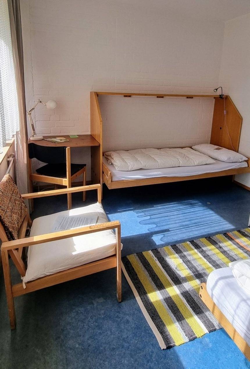 15 m² Gemeinschaftszimmer ∙ 1 Schlafzimmer ∙ 3 Gäste – Bild 3