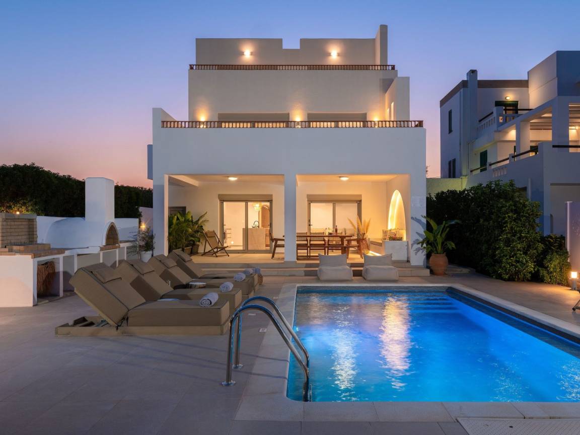 200 M² Casa ∙ 5 Habitaciones ∙ 10 Huéspedes - Rodas