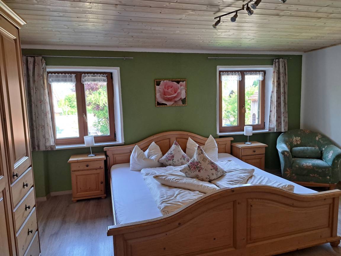 100 m² Ferienwohnung ∙ 2 Schlafzimmer ∙ 5 Gäste – Bild 2