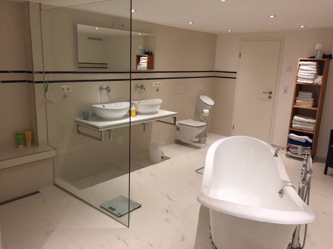 100 M² Appartement ∙ 2 Chambres ∙ 6 Personnes - Haslach im Kinzigtal