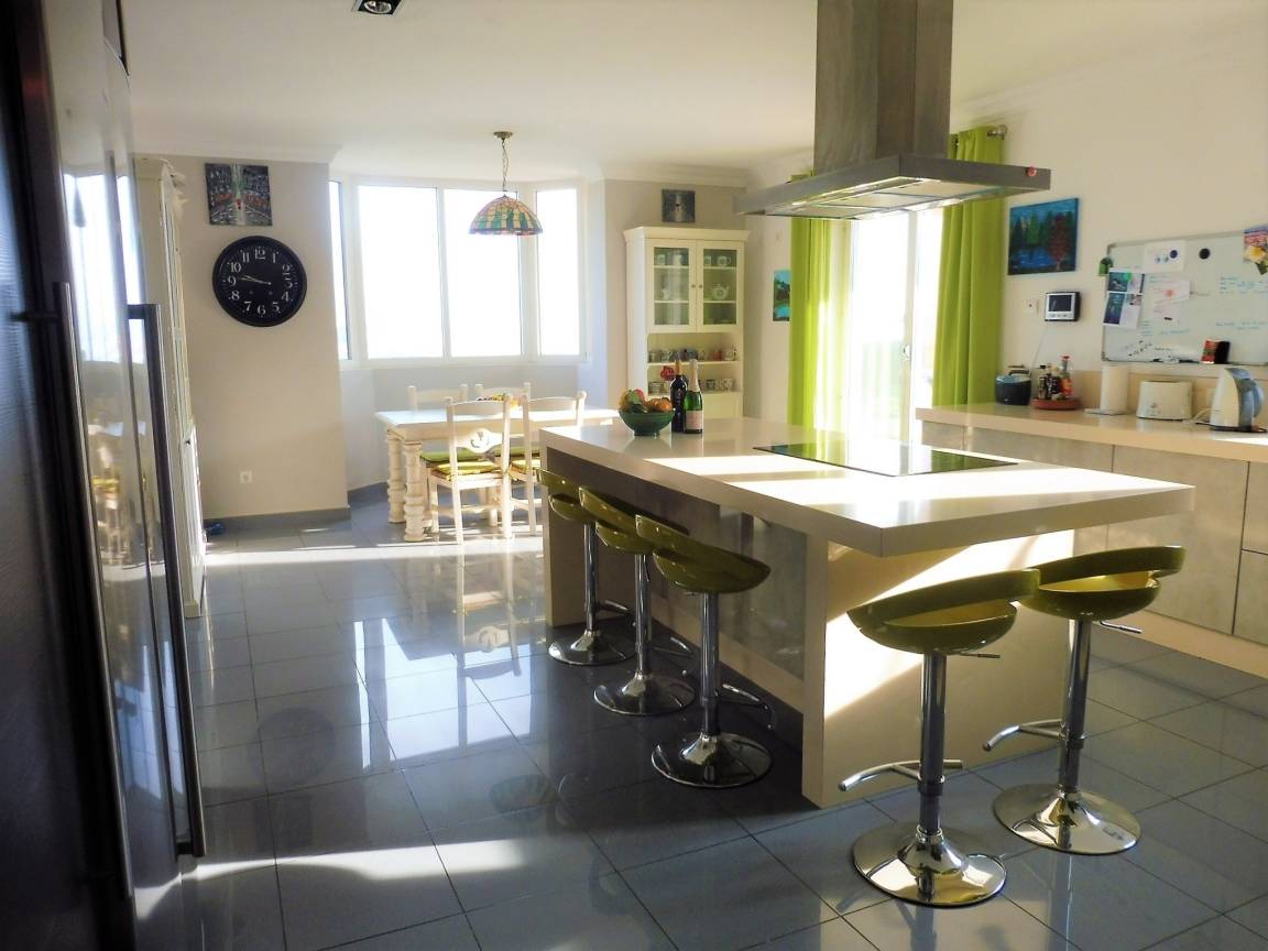370 m² Ferienhaus ∙ 4 Schlafzimmer ∙ 9 Gäste – Bild 8