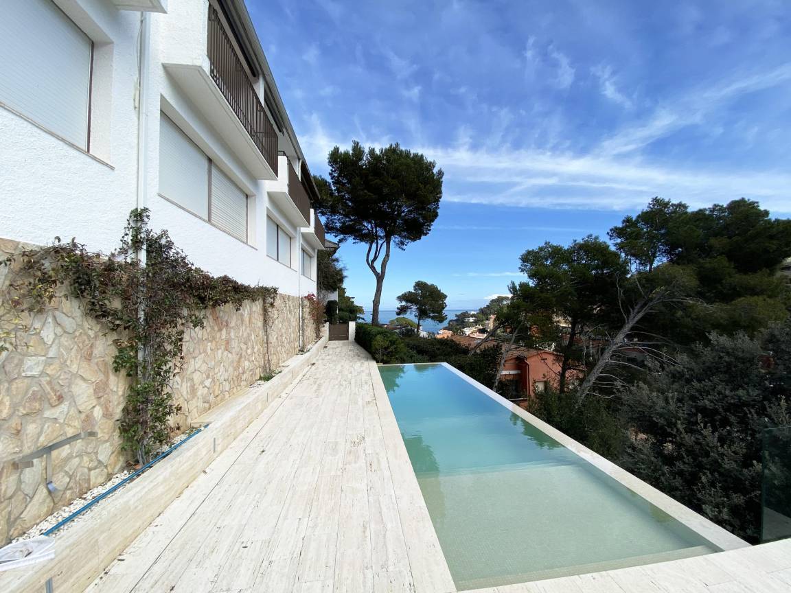 88 M² Apartamento ∙ 3 Habitaciones ∙ 6 Huéspedes - Bagur