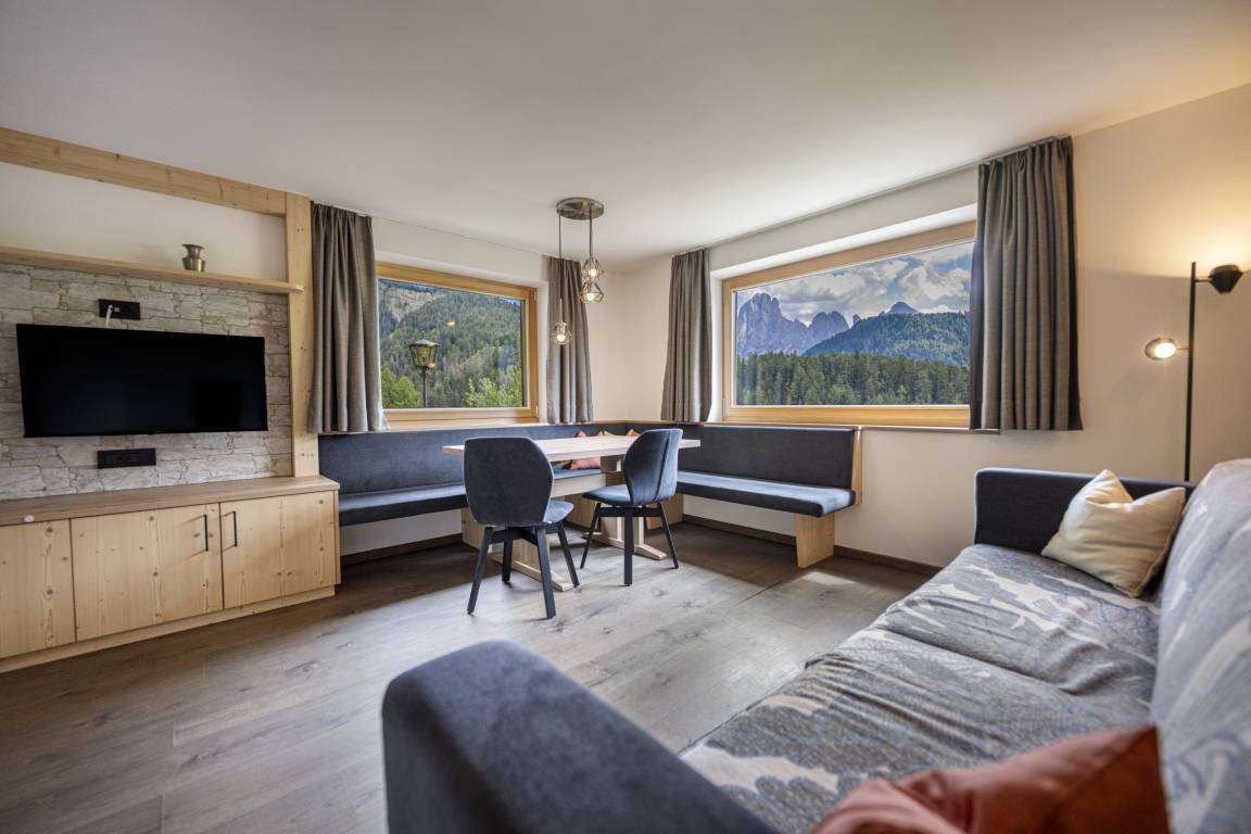 100 M² Apartment ∙ 3 Bedrooms ∙ 6 Guests - Val Gardena