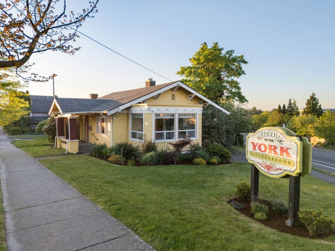 110 M² House ∙ 2 Bedrooms ∙ 4 Guests - Marine Life Center, Bellingham