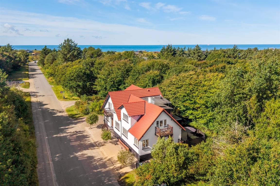 273 m&sup2; Ferienhaus 7 Schlafzimmer 16 G&auml;ste