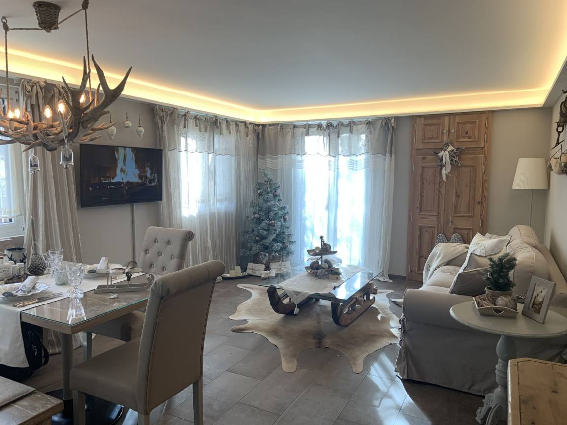 76 M² Apartament ∙ 2 Gości - Scuol