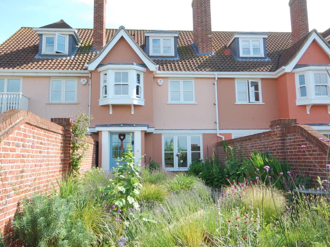 Cottage ∙ 4 Bedrooms ∙ 7 Guests - Aldeburgh