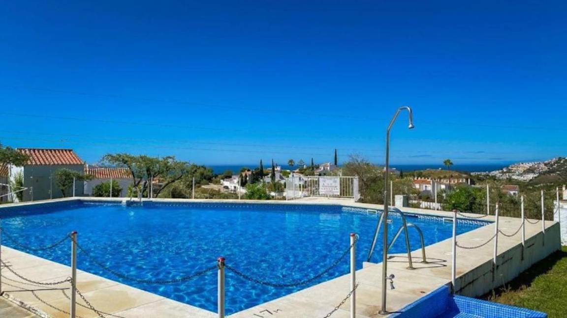 90 M² Apartment ∙ 2 Bedrooms ∙ 4 Guests - Nerja
