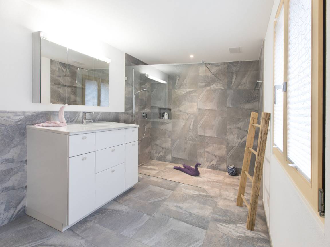 Ferienwohnung ∙ 1 Schlafzimmer ∙ 4 Gäste - Obersaxen