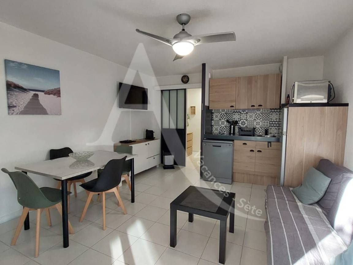 29 M² Ferienwohnung ∙ 1 Schlafzimmer ∙ 2 Gäste - Mèze