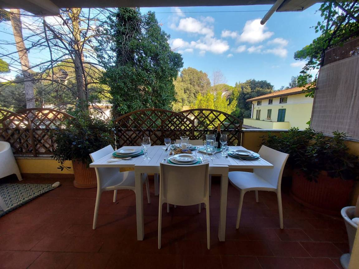 69 M² Appartement ∙ 2 Chambres ∙ 5 Personnes - Massa