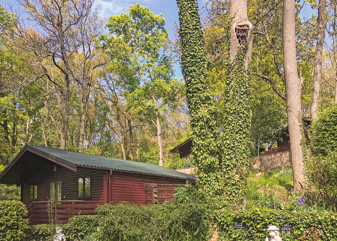 Chalet ∙ 2 Bedrooms ∙ 4 Guests - Linlithgow
