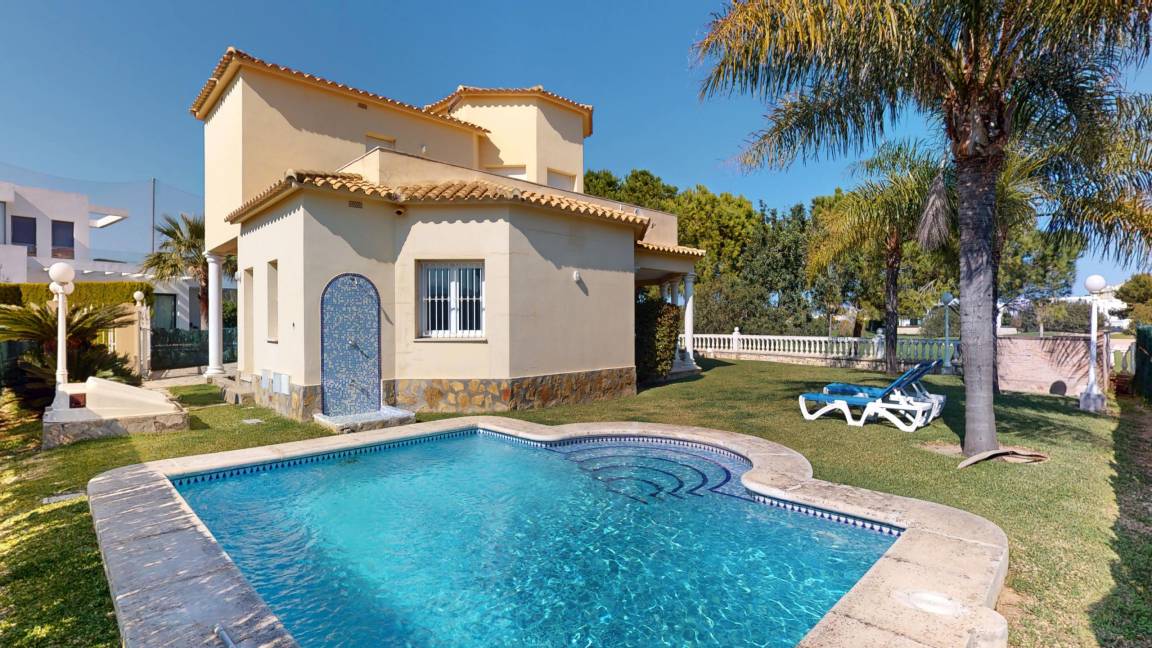 262 M² Villa ∙ 3 Bedrooms ∙ 5 Guests - Oliva